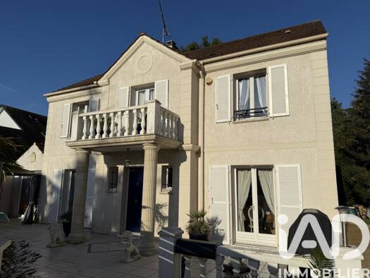 Maison à vendre 895 000 € 8 pièces 5 chambres 248 m² 1 000 m² de terrain Médan 78670