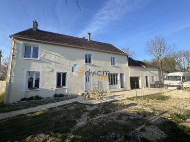 Maison à vendre 259 500 € 3 pièces 2 chambres 77 m² 4 800 m² de terrain Viels-Maisons 02540