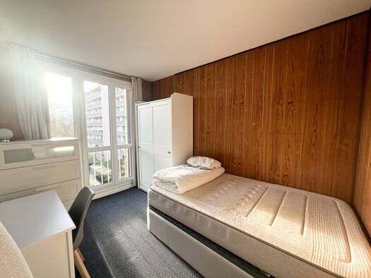 Colocation à louer 450 € 1 pièce 9 m² Étage 3/3 Plaine de Balizy Chilly-Mazarin 91380