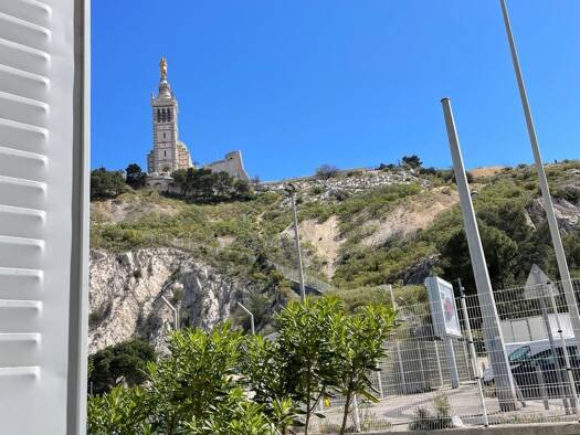 Appartement à vendre 262 500 € 3 pièces 2 chambres 59 m² Marseille 7ème arrondissement 13007