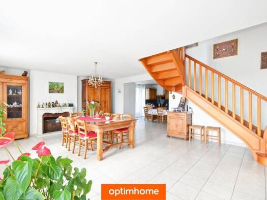 Maison à vendre 343 000 € 5 pièces 3 chambres 166 m² 4 340 m² de terrain Ouest Janzé 35150