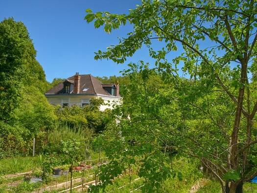 Maison à vendre 1 085 000 € 13 pièces 4 chambres 244 m² 2 314 m² de terrain Le Village Vauréal 95490