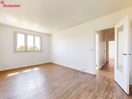 Appartement à vendre 99 280 € 2 pièces 1 chambre 46 m² 5ème étage Moulin Clair-Moulin de la Seine Saint-Fargeau-Ponthierry 77310