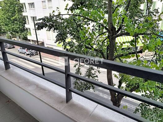 Appartement à vendre 625 000 € 3 pièces 2 chambres 61 m² Étage 2/5 Maurice Ravel Levallois-Perret 92300
