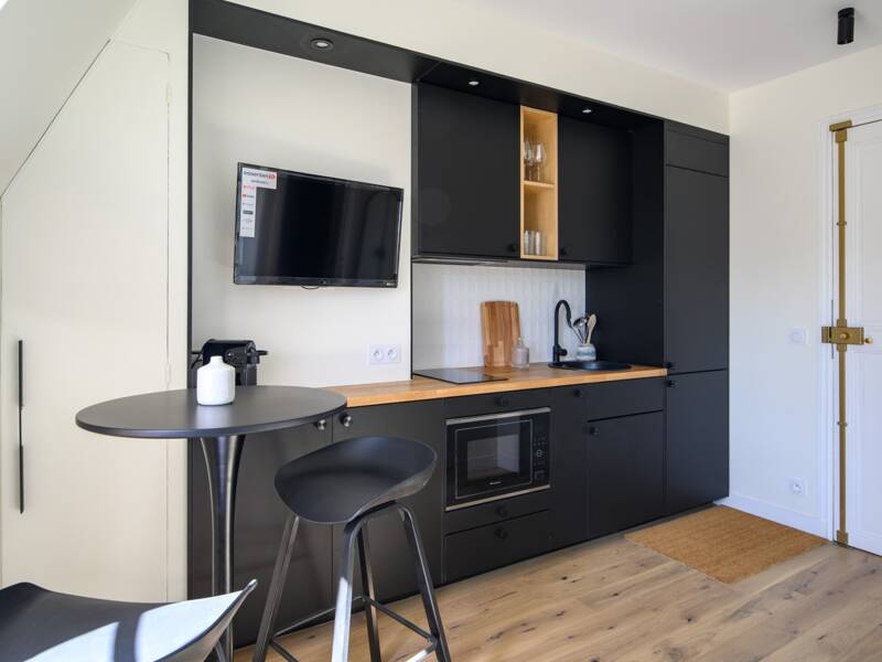 Maison à louer, 14m², PARIS 7E