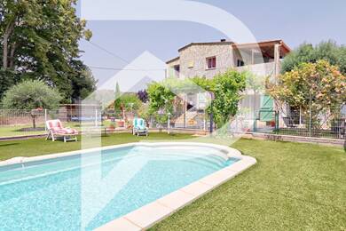 Villa à vendre 459 900 € 7 pièces 5 chambres 158 m² 1 225 m² de terrain Rians 83560