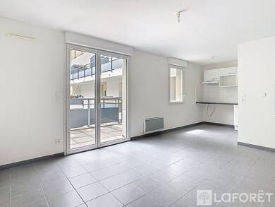 Appartement à louer 675 € 2 pièces 1 chambre 43 m² Étage 2/3 Plaine Haute-Coteaux Castanet Tolosan 31320