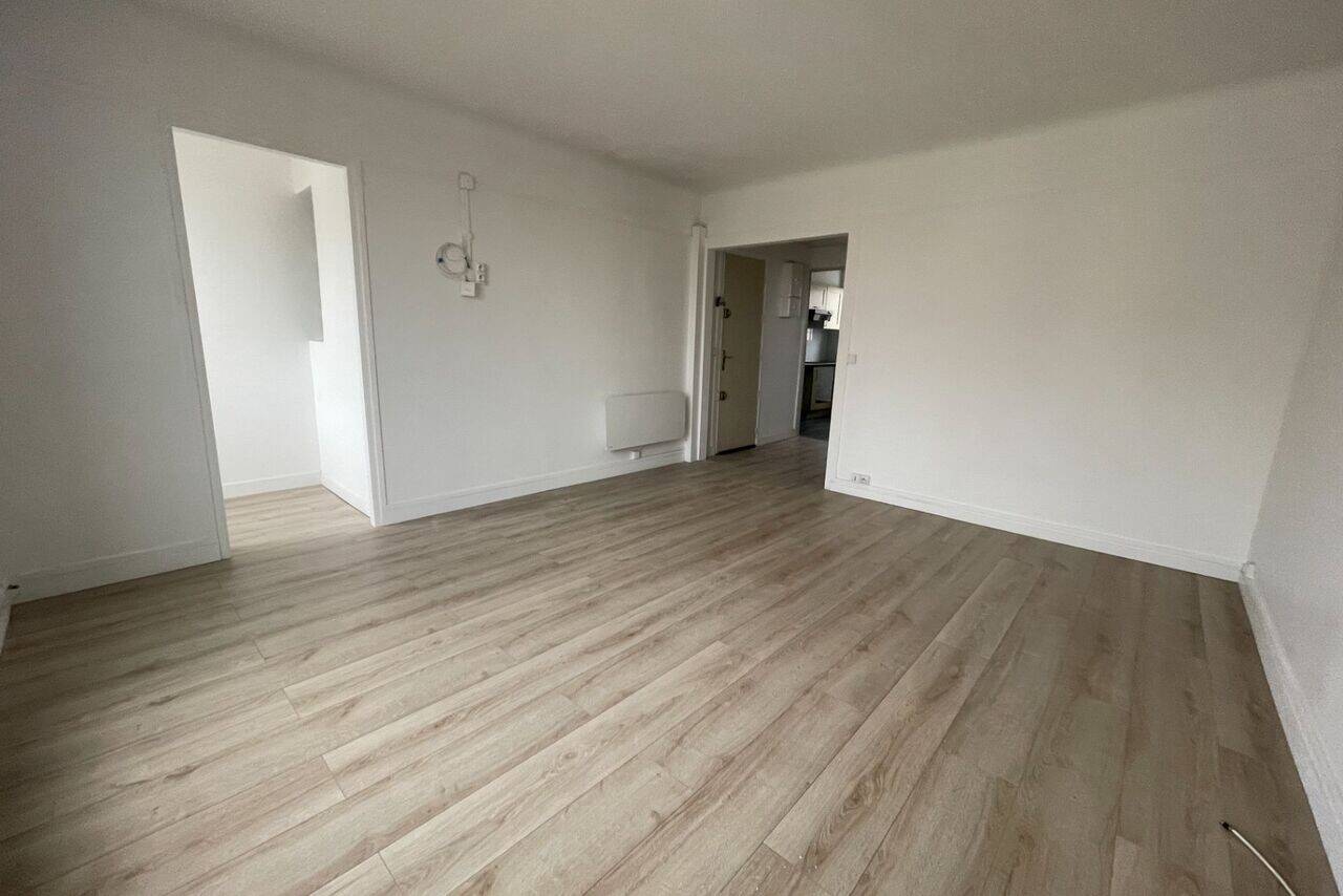 Maison à louer, 44m², SAINT MAUR DES FOSSES