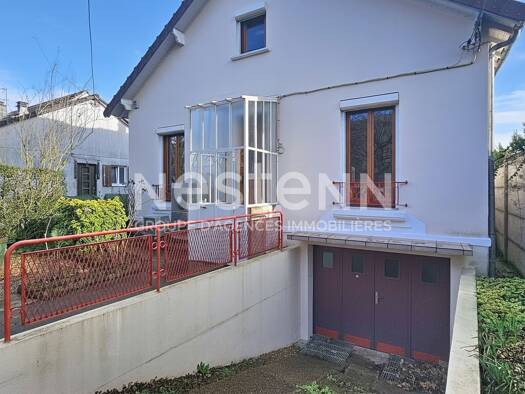 Maison à vendre 379 000 € 5 pièces 3 chambres 96 m² 296 m² de terrain Mairie-Champs Fous-Morangis Chilly-Mazarin 91380