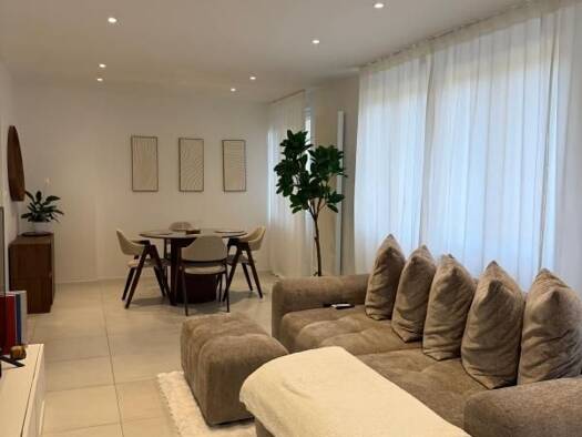 Appartement à vendre 178 500 € 3 pièces 2 chambres 67 m² RDC Centre Ville Bourg-en-Bresse 01000
