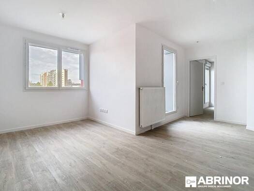 Appartement à louer 705 € 2 pièces 1 chambre 46 m² Étage 5/5 Centre-Neuf Bourg-Quesnoy-Delsaux-Musée-Cannoniers-Gare Valenciennes 59300