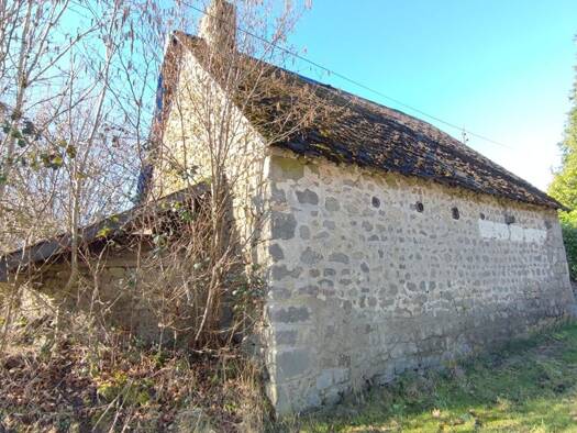 Maison à vendre 17 000 € 4 pièces 3 chambres 70 m² 289 m² de terrain Sarroux - Saint Julien 19110
