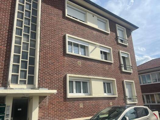 Appartement à vendre 97 900 € 4 pièces 3 chambres 75 m² Étage 1/2 Nord Ouest Chauny 02300