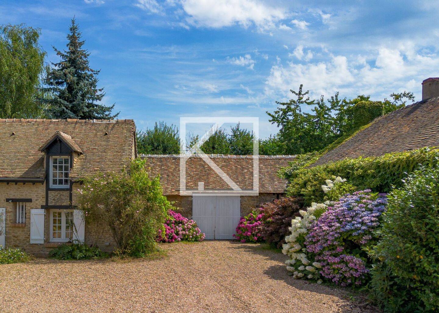 Maison à vendre, 213m², SAVIGNE L'EVEQUE
