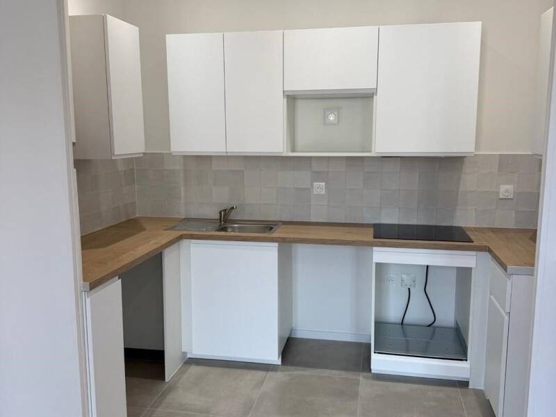 Maison à louer, 60m², MARSEILLE 5E