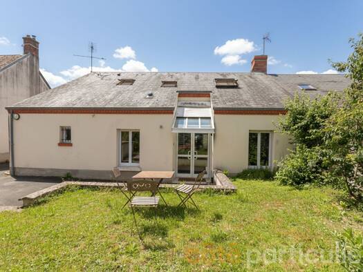 Immeuble à vendre 350 000 € 150 m² Saint-Cyr-en-Val 45590