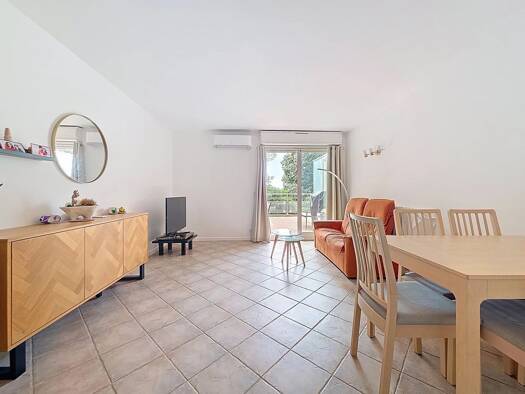 Appartement à vendre 234 800 € 2 pièces 1 chambre 54,2 m² Étage -3/2 Collines Le Cannet 06110