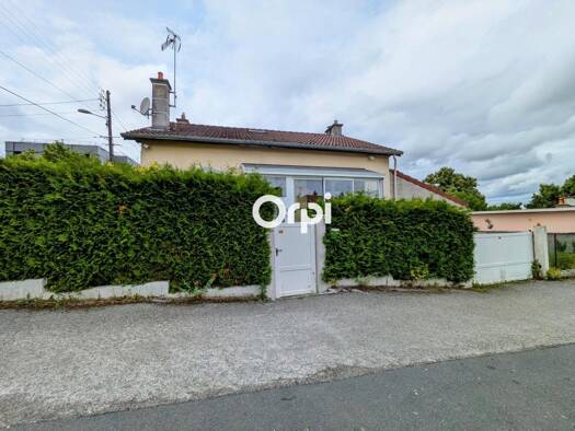 Maison à vendre 139 000 € 4 pièces 3 chambres 86,3 m² 496 m² de terrain Centre-Faubourgs Sud Chaumont 52000