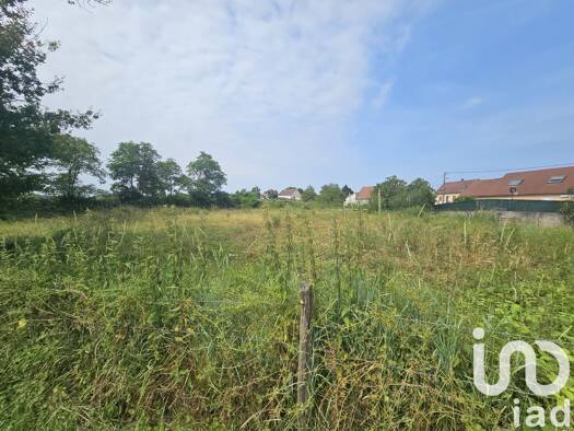 Terrain constructible à vendre 29 000 € 1 470 m² de terrain Chemilly 03210