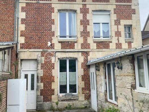 Maison de ville à vendre 156 000 € 5 pièces 3 chambres 91 m² 415 m² de terrain Nord Est-Sud Ouest Clermont 60600