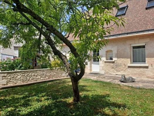 Maison de plain-pied à vendre 305 950 € 5 pièces 3 chambres 130 m² 3 680 m² de terrain Vernou sur Brenne 37210