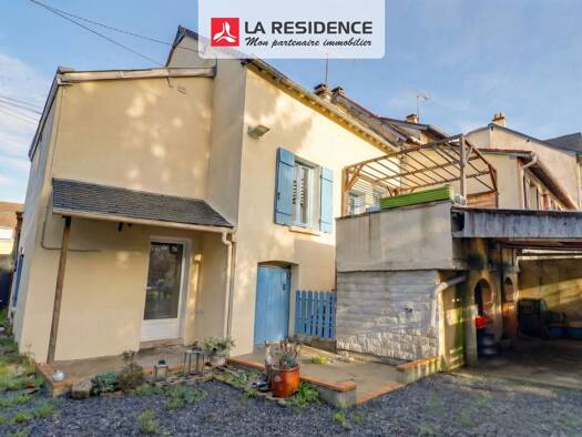 Maison de ville à vendre 169 900 € 5 pièces 2 chambres 77 m² 1 500 m² de terrain Dreux 28100
