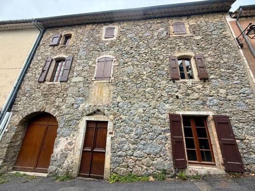 Maison à vendre 386 270 € 9 pièces 4 chambres 185 m² 2 100 m² de terrain Colognac 30460