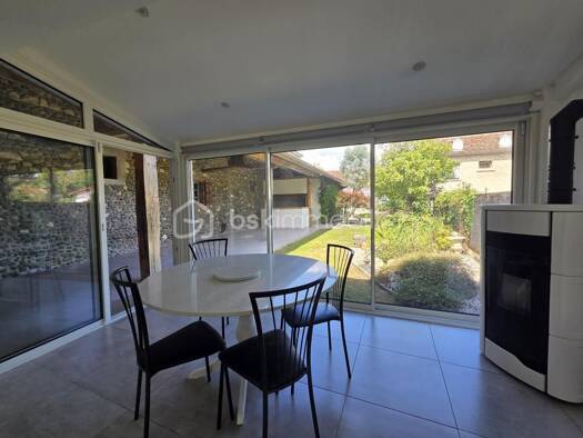 Maison à vendre 395 000 € 7 pièces 6 chambres 261 m² Salies-de-Béarn 64270