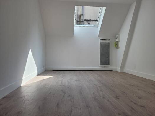 Appartement à vendre 96 000 € 1 pièce 18 m² Étage 2/2 dès le 05/04/2026 Thorigny-sur-Marne 77400