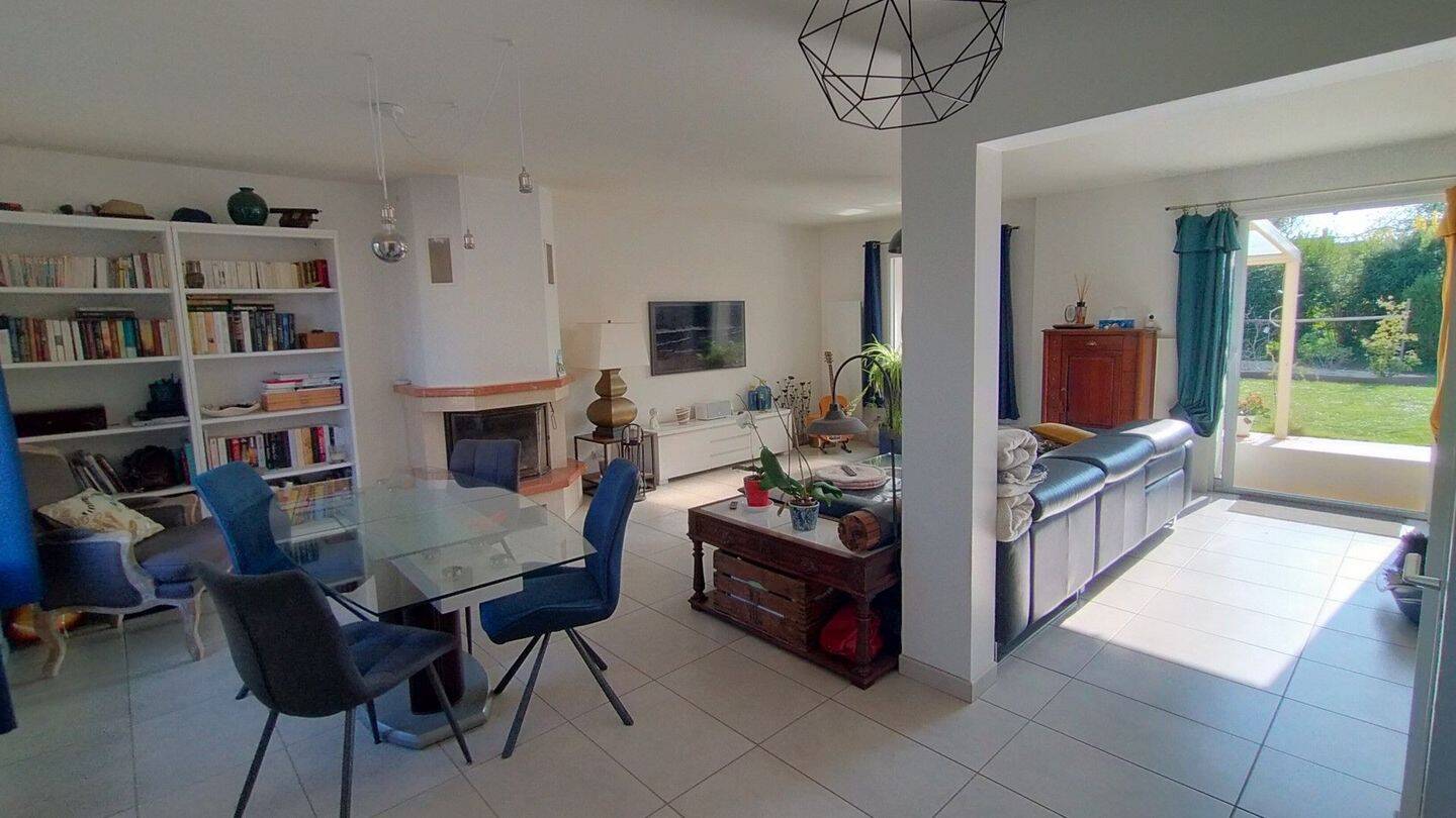 Maison à vendre, 96m², FOLLAINVILLE DENNEMONT