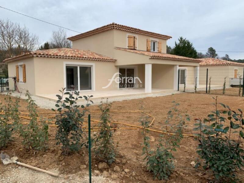 Maison à louer, 94m², ENTRECASTEAUX