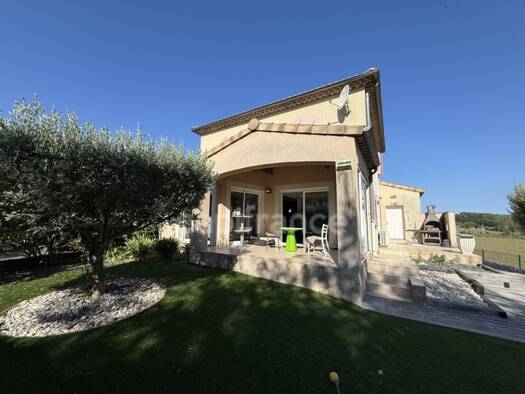 Maison à vendre 349 000 € 4 pièces 3 chambres 118 m² 4 470 m² de terrain Est Saint-Paul-Trois-Châteaux 26130