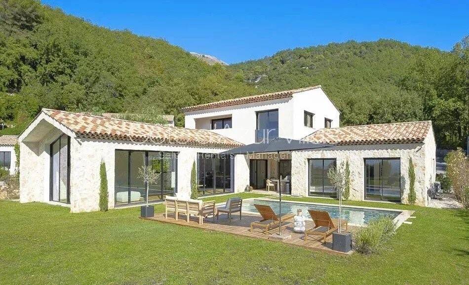 Maison à vendre, 231m², TOURRETTES SUR LOUP