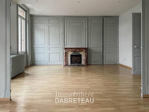 Appartement à louer 920 € 4 pièces 3 chambres 131 m² 1er étage Lorette 42420