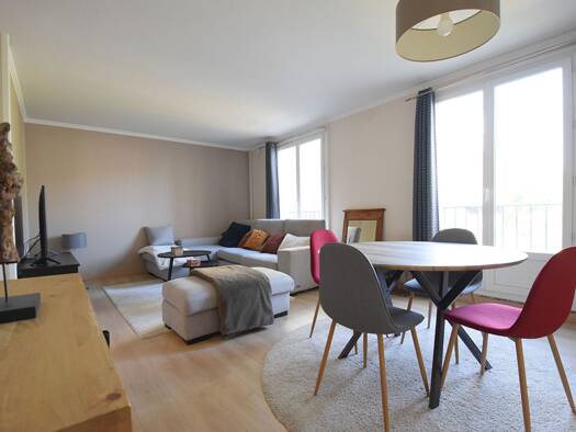Appartement à vendre 369 000 € 3 pièces 2 chambres 86 m² Étage 1/3 Centre-Gare Chantilly 60500