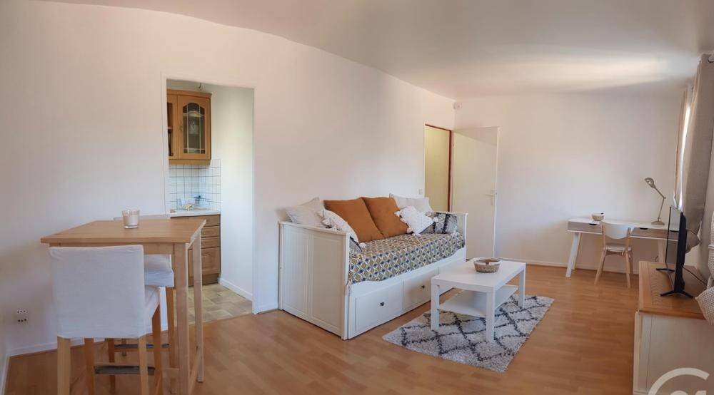 Maison à louer, 33m², COURCOURONNES