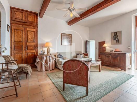 Hôtel particulier à vendre 420 000 € 5 pièces 3 chambres 125 m² 85 m² de terrain Caromb 84330