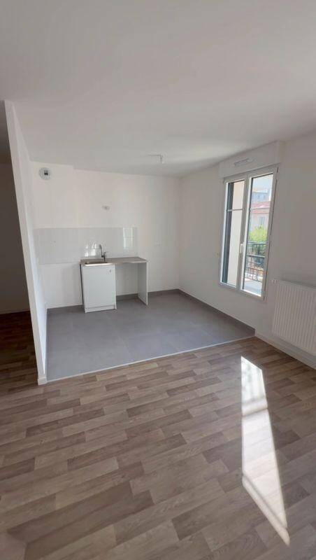 Maison à louer, 28m², SAINT MAUR DES FOSSES