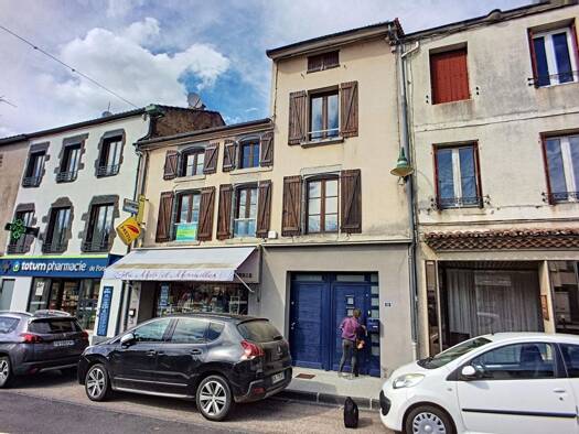 Maison à vendre 110 500 € 6 pièces 4 chambres 168 m² Pontaumur 63380