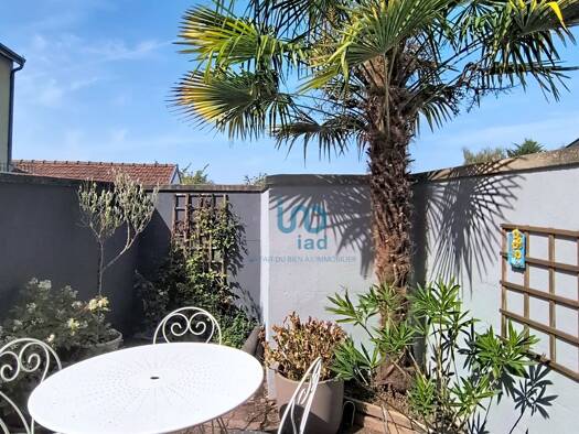 Maison de ville à vendre 143 000 € 4 pièces 3 chambres 95 m² 102 m² de terrain Briare 45250