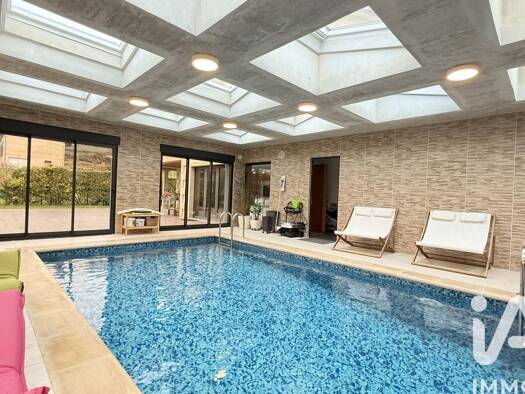 Maison à vendre 1 715 000 € 15 pièces 7 chambres 510 m² 2 894 m² de terrain Châtillon-sur-Marne 51700