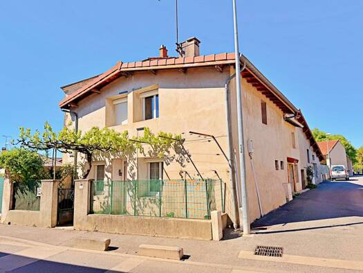 Maison à vendre 189 000 € 6 pièces 4 chambres 147 m² 201 m² de terrain Montélier 26120