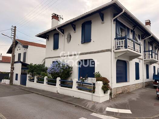 Appartement à vendre 218 000 € 2 pièces 1 chambre 58 m² 1er étage Gare-Joncaux Hendaye 64700