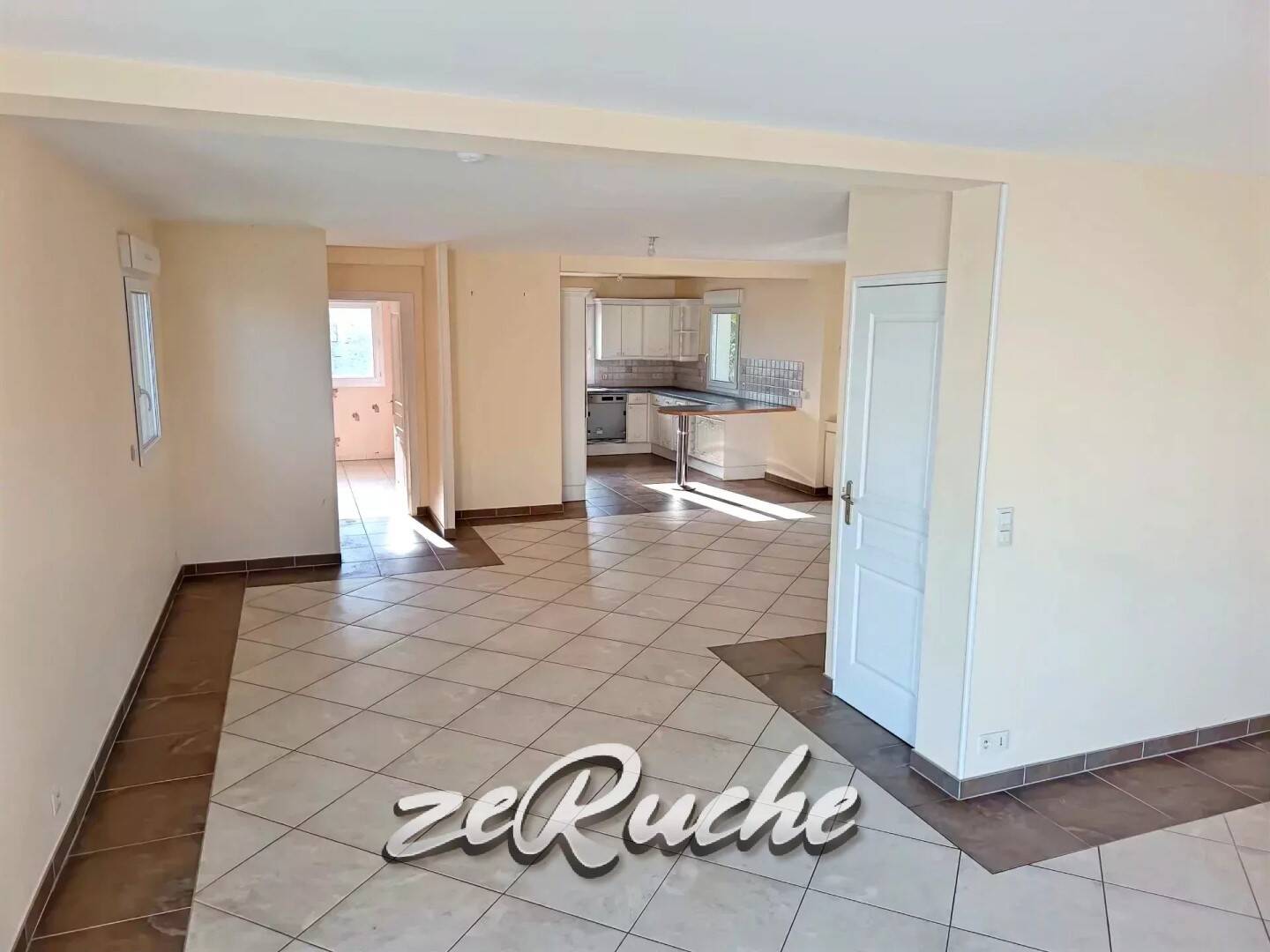 Maison à vendre, 137m², SAINT COME DE FRESNE