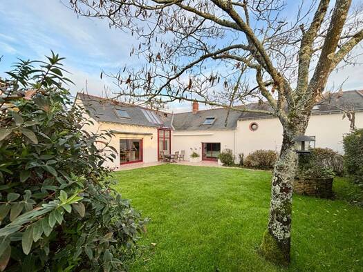 Maison à vendre 319 000 € 7 pièces 5 chambres 233 m² 1 135 m² de terrain Couffé 44521