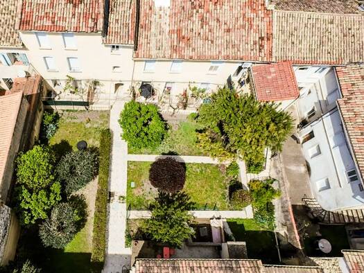 Immeuble à vendre 695 000 € 354 m² Gambetta Nîmes 30000