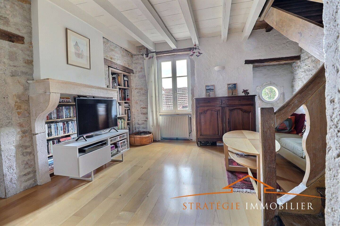 Maison à vendre, 346m², SAINT MARTIN SOUS MONTAIGU