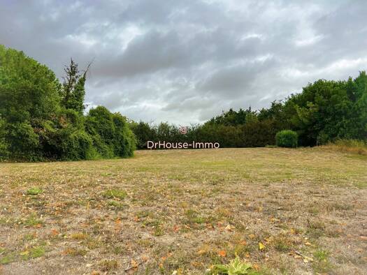Terrain constructible viabilisé à vendre 128 000 € 1 435 m² de terrain Luçon 85400