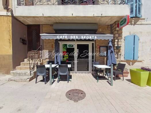 Bar / Café à vendre 49 500 € 50,05 m² d'espace de restauration Bras 83149