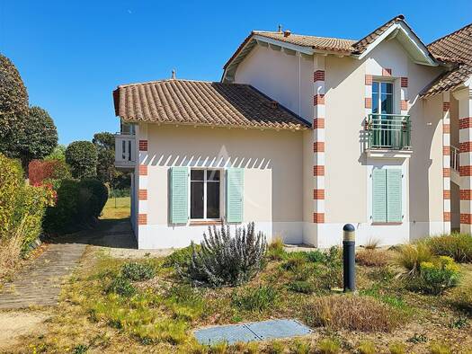 Maison à vendre 211 600 € 2 pièces 1 chambre 61 m² Notre Dame de Monts 85690